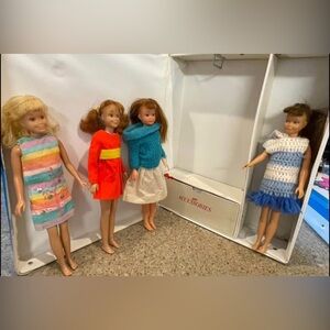 Skipper Barbie Dolls Set with Barbie Case